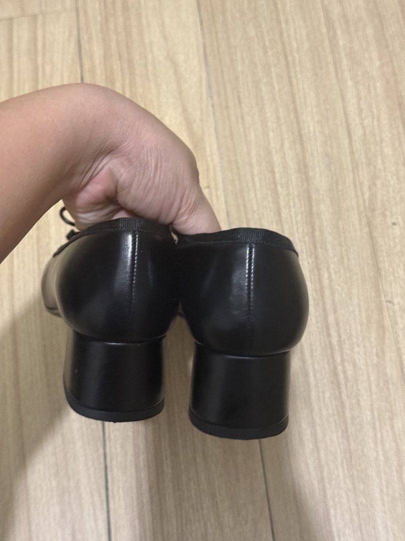 Charles & Keith Black Block Heel Bow Pumps (Category: Heels) located in Manila. Submitted by thesavlsqz (Listing ID 1463605952, Image 3). Description: Almost New! Only worn once 34 on tag but fits 35(22cm).