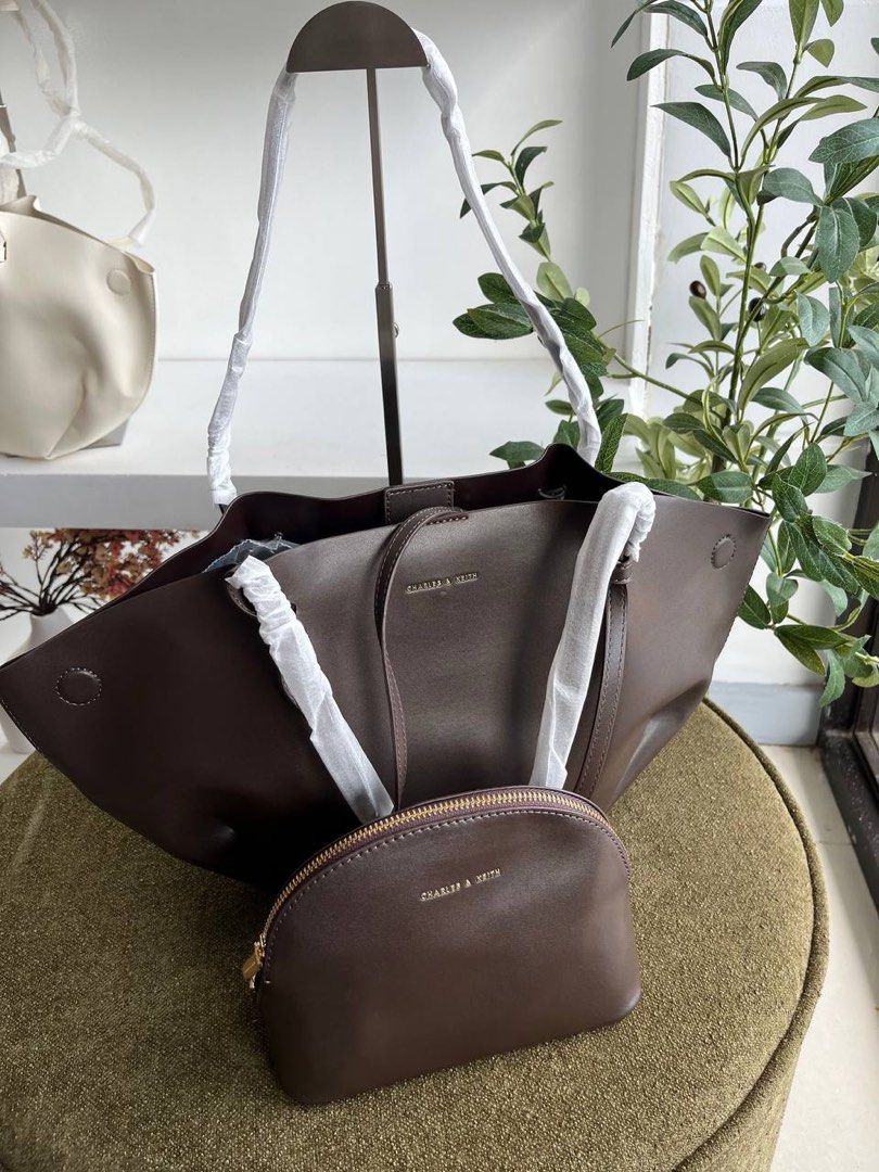 Charles & Keith Calla (Category: Shoulder Bags) located in Binan City. Submitted by pinkykeenshop (Listing ID 1463737659, Image 2). Description: .