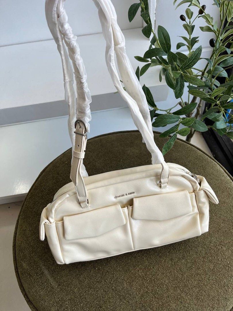 Charles & Keith Shoulder Bag (Category: Shoulder Bags) located in Binan City. Submitted by pinkykeenshop (Listing ID 1463737512, Image 2). Description: .