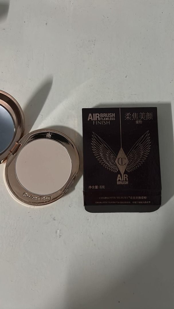 Charlotte Tilburry Setting Powder (Category: Makeup) located in Caloocan City. Submitted by everybodyp75717 (Listing ID 1463627158, Image 1). Description: .