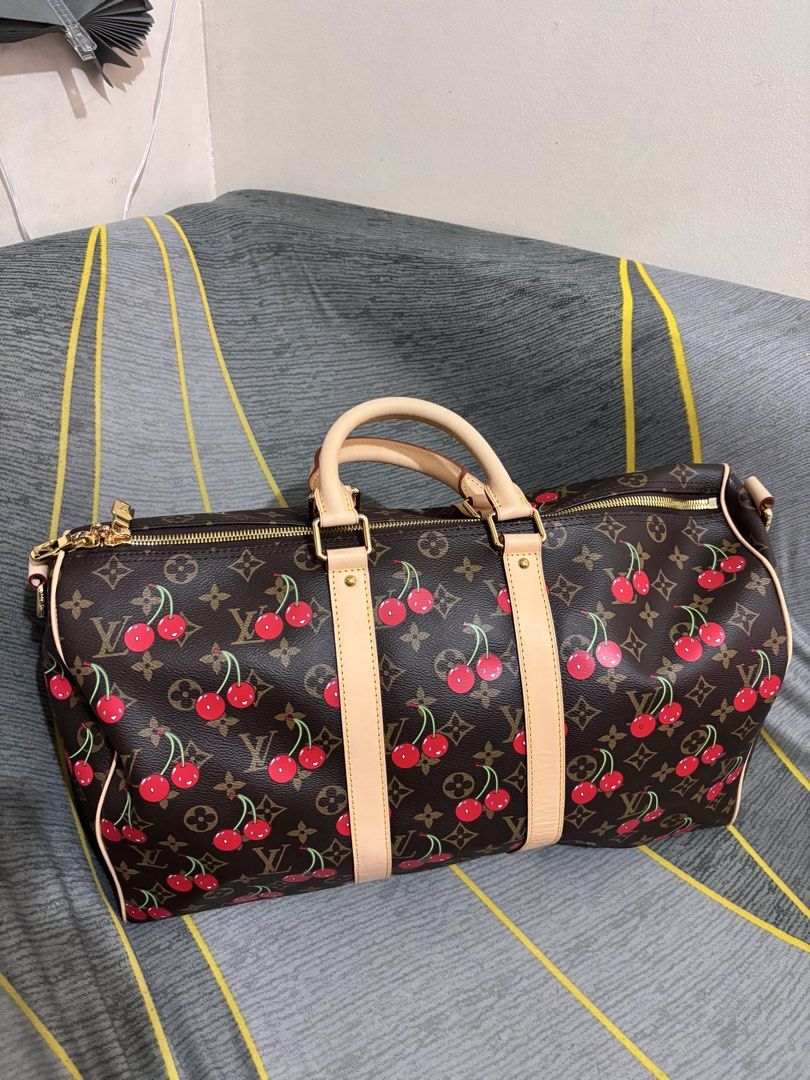 Cherry Luggage Bag🍒 (Category: Luggage) located in Manila. Submitted by anneprlvdbgs (Listing ID 1463627218, Image 3). Description: Eto sinasabi ko sainyo mga miiii sobrang pretty😍 sobrang pretty neto in person😍 Cherry 45cm Luggage Bag💕 📌Japan Auction Sourced 📌LIKE NEW/ in excellent condition 📌 ACTUAL PHOTO POSTED. What you see is exactly what you get. MOP: GCASH, Maribank & BDO QR MOD: Same day delivery if lalamove 📍 Makati.