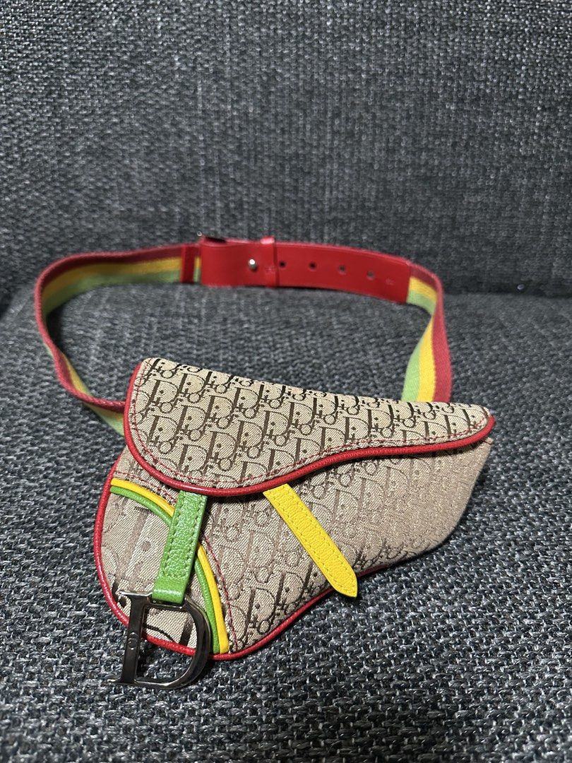 Christian dior reggae belt bag (Category: Luxury Bags & Wallets) located in Atok. Submitted by fullroom.dgs (Listing ID 1463585208, Image 1). Description: Christian dior reggae beltbag authentic rank a to ab.