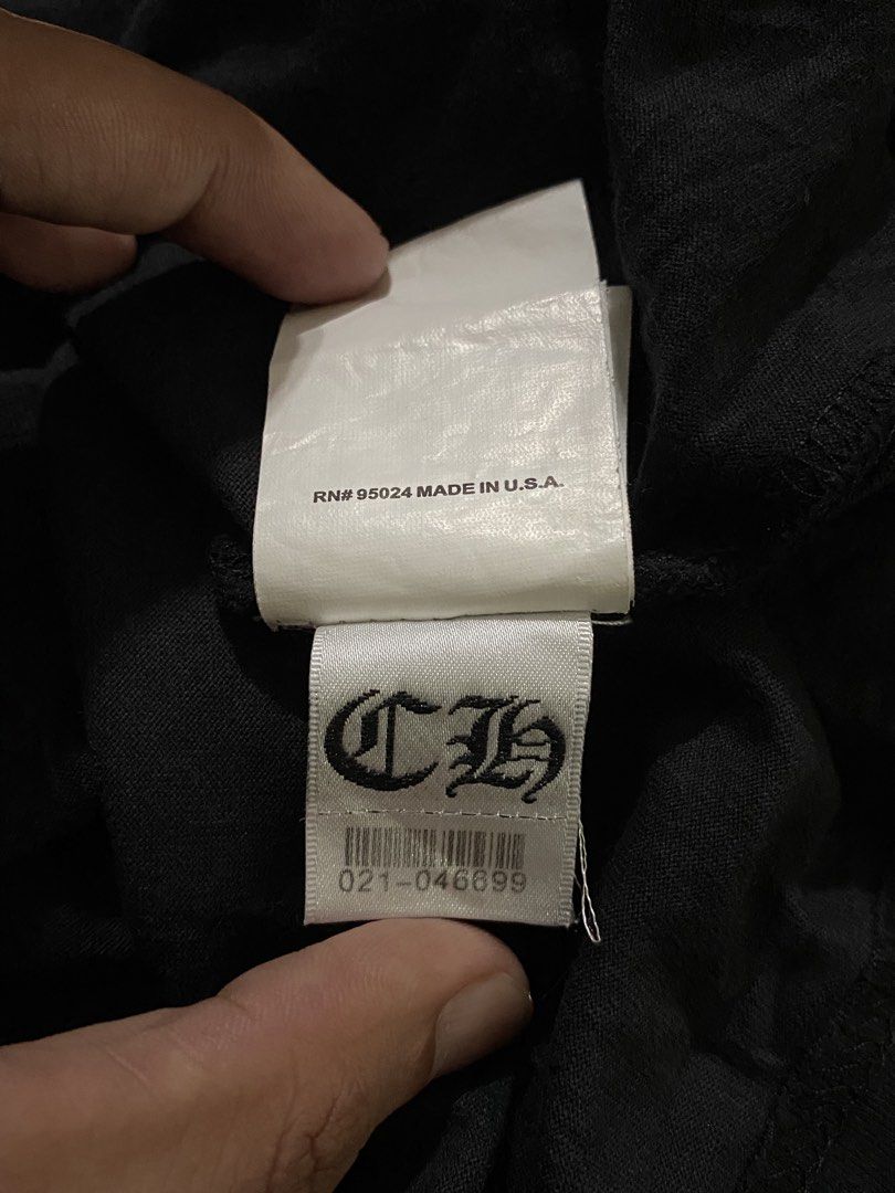 Chrome hearts (Category: Formal Shirts) located in Davao. Submitted by sellsell2002 (Listing ID 1463615886, Image 3). Description: Excellent condirion No crack prints 21x28.5 .
