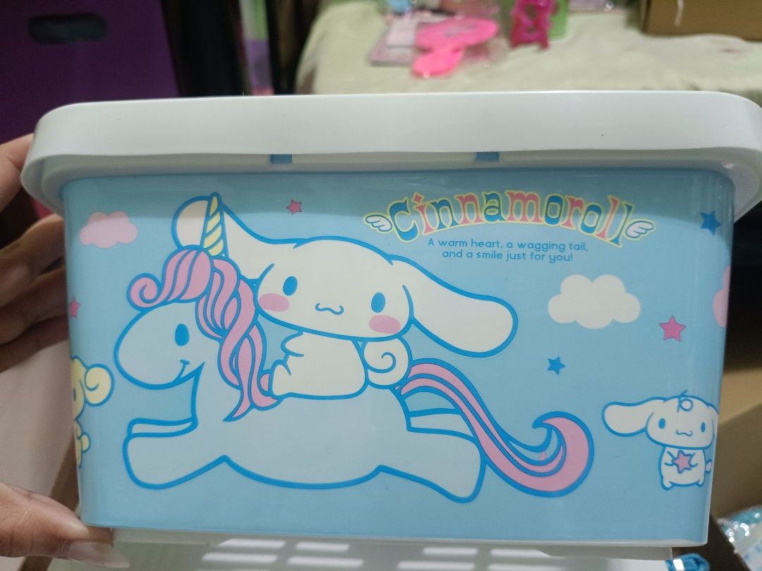 Cinnamoroll Cap, Storage Box, Mini Fan & Plush Toy Set (Category: Plushies & Soft Toys) located in Imus. Submitted by mrpp03 (Listing ID 1463693296, Image 2). Description: - Light blue Cinnamoroll embroidered cap - Cute storage box featuring Cinnamoroll - Mini handheld Cinnamoroll themed fan - Soft, pastel Cinnamoroll plush toy - Ideal gift for any Cinnamoroll enthusiast! PLEASE CHECK LAST PICTURE FOR ALL THE ITEMS INCLUDED. ITEMS ARE IN BIG BROW