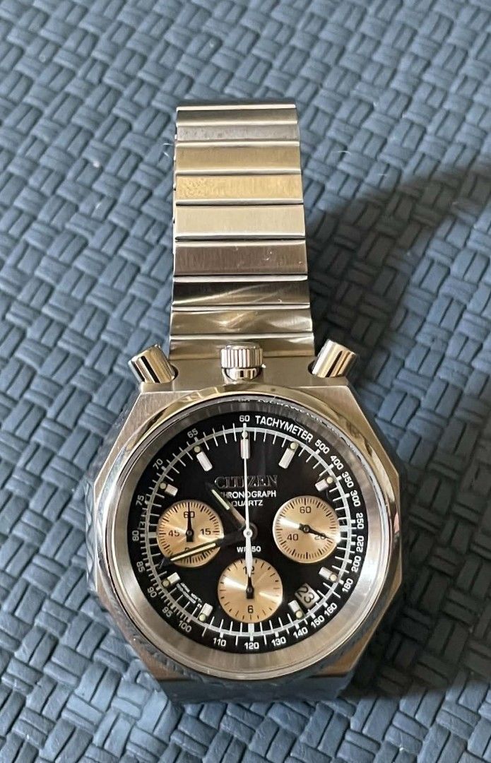 Citizen Chronograph Quartz Watch (Category: Men's Watches) located in Quezon City. Submitted by swiftstorm.7b2b2f (Listing ID 1463722167, Image 1). Description: - Citizen Chronograph Watch - Striking black dial with elegant gold sub-dials - Functional tachymeter bezel - Durable stainless steel bracelet - Comes with original box - Includes international guarantee card with a limited 3-year warranty.