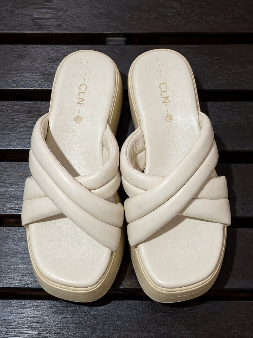 CLN Celine Platform Sandals Size 37 (Category: Sandals) located in Baguio. Submitted by oceanicatlanta (Listing ID 1463719017, Image 2). Description: What you see is what you get😉 💸Payment first through Gcash and Bank Transfer 🚫 No COD & Sf is covered by the buyer 📍Baguio City 🚚 J&T (Client can book the shipping) 📦 For Baguio and La Trinidad: Drop or Meet up Thank you and enjoy shopping❤️ CLN cream platform sandals, size 37. Comfortable pad
