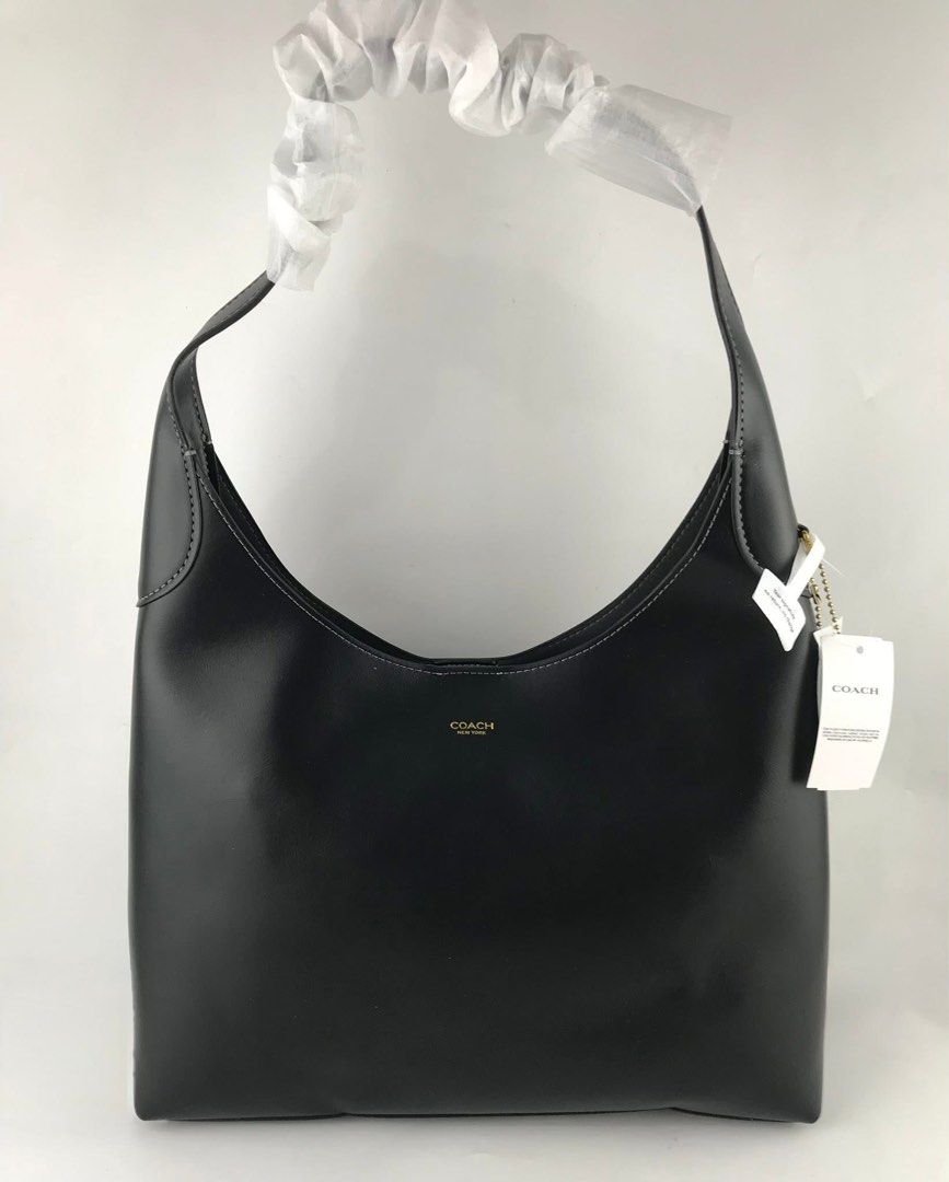 Coach Brooklyn 28 (Category: Shoulder Bags) located in Binan City. Submitted by pinkykeenshop (Listing ID 1463697099, Image 1). Description: .