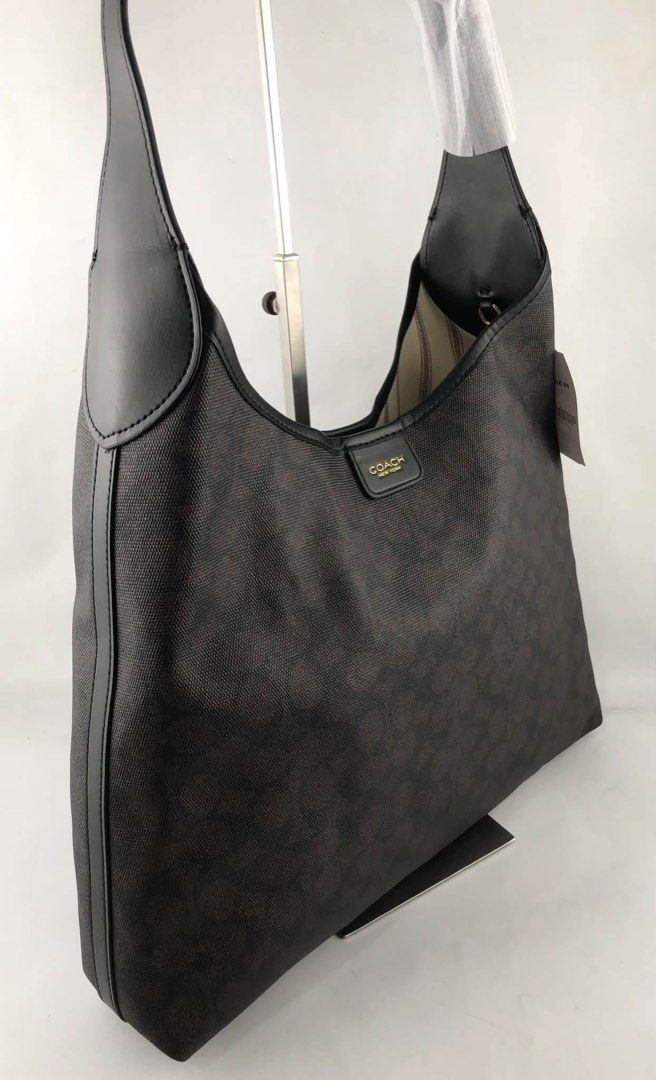 Coach Brooklyn Large (Category: Shoulder Bags) located in Binan City. Submitted by pinkykeenshop (Listing ID 1463687174, Image 3). Description: .