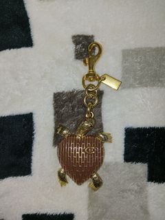 (Category: ) located in . Submitted by aurumsie (Listing ID 1463628176, Image 1). Description: .