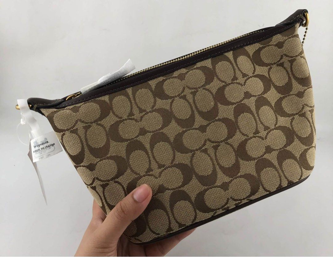 Coach Demi Shoulder Bag (Category: Shoulder Bags) located in Binan City. Submitted by pinkykeenshop (Listing ID 1463694507, Image 2). Description: .