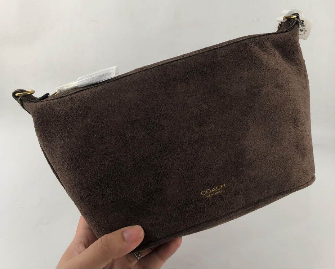 Coach Demi Shoulder Bag (Category: Shoulder Bags) located in Binan City. Submitted by pinkykeenshop (Listing ID 1463698253, Image 2). Description: .