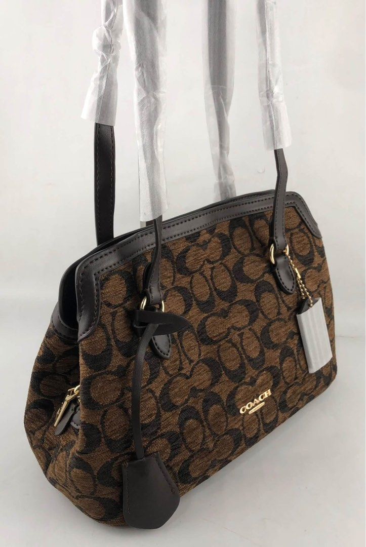 Coach Elise Shoulder Bag (Category: Shoulder Bags) located in Binan City. Submitted by pinkykeenshop (Listing ID 1463693164, Image 3). Description: .