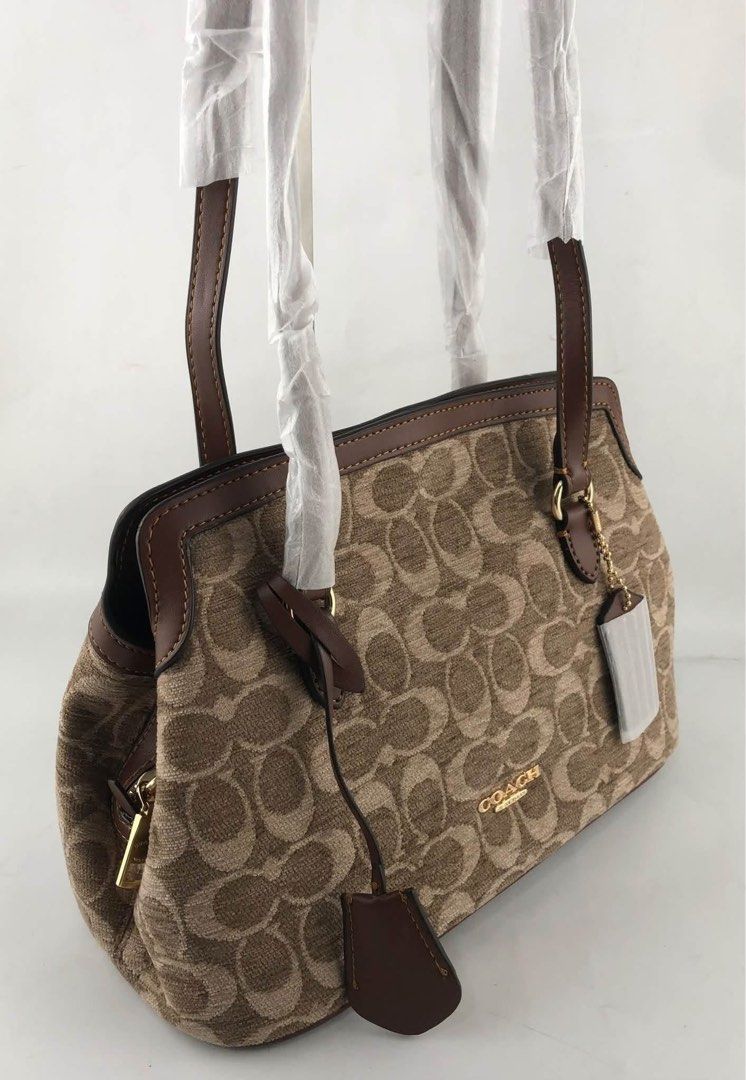 Coach Elise Shoulder Bag (Category: Shoulder Bags) located in Binan City. Submitted by pinkykeenshop (Listing ID 1463693238, Image 3). Description: .
