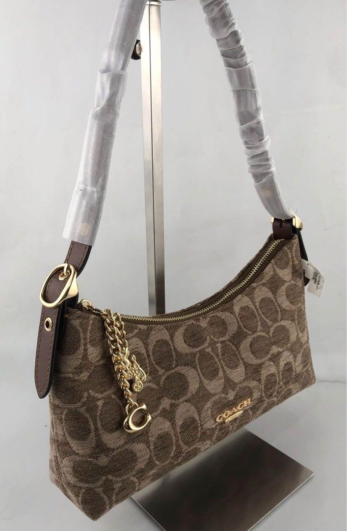 Coach Emeilia Shoulder Bag (Category: Shoulder Bags) located in Binan City. Submitted by pinkykeenshop (Listing ID 1463695496, Image 3). Description: .