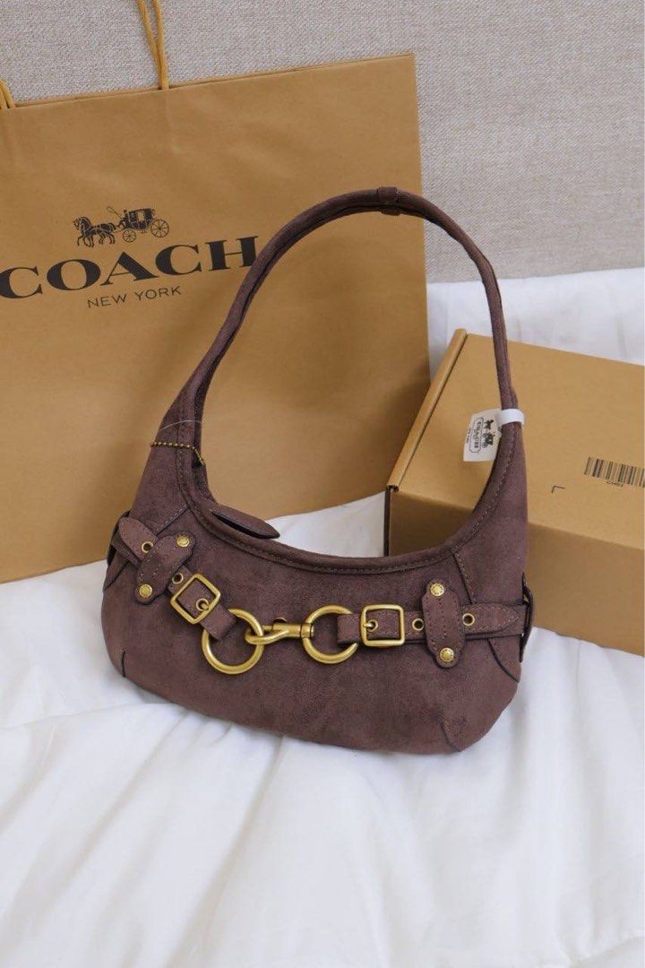 Coach Ergo (Category: Shoulder Bags) located in Manila. Submitted by mypshopp (Listing ID 1463654017, Image 3). Description: Complete inclusion 🇻🇳 premium 💯 Actual pic posted !! .