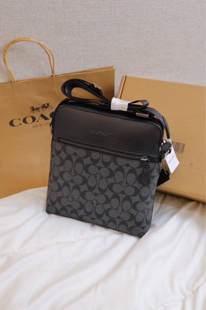 Coach Houston Flight (Category: Sling Bags) located in Manila. Submitted by mypshopp (Listing ID 1463648159, Image 2). Description: WComplete inclusion 🇻🇳 premium 💯 Actual pic posted !! .