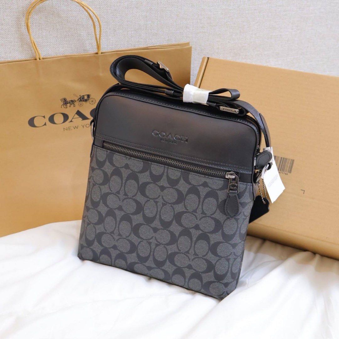 Coach Houston Flight (Category: Sling Bags) located in Manila. Submitted by mypshopp (Listing ID 1463648159, Image 1). Description: WComplete inclusion 🇻🇳 premium 💯 Actual pic posted !! .