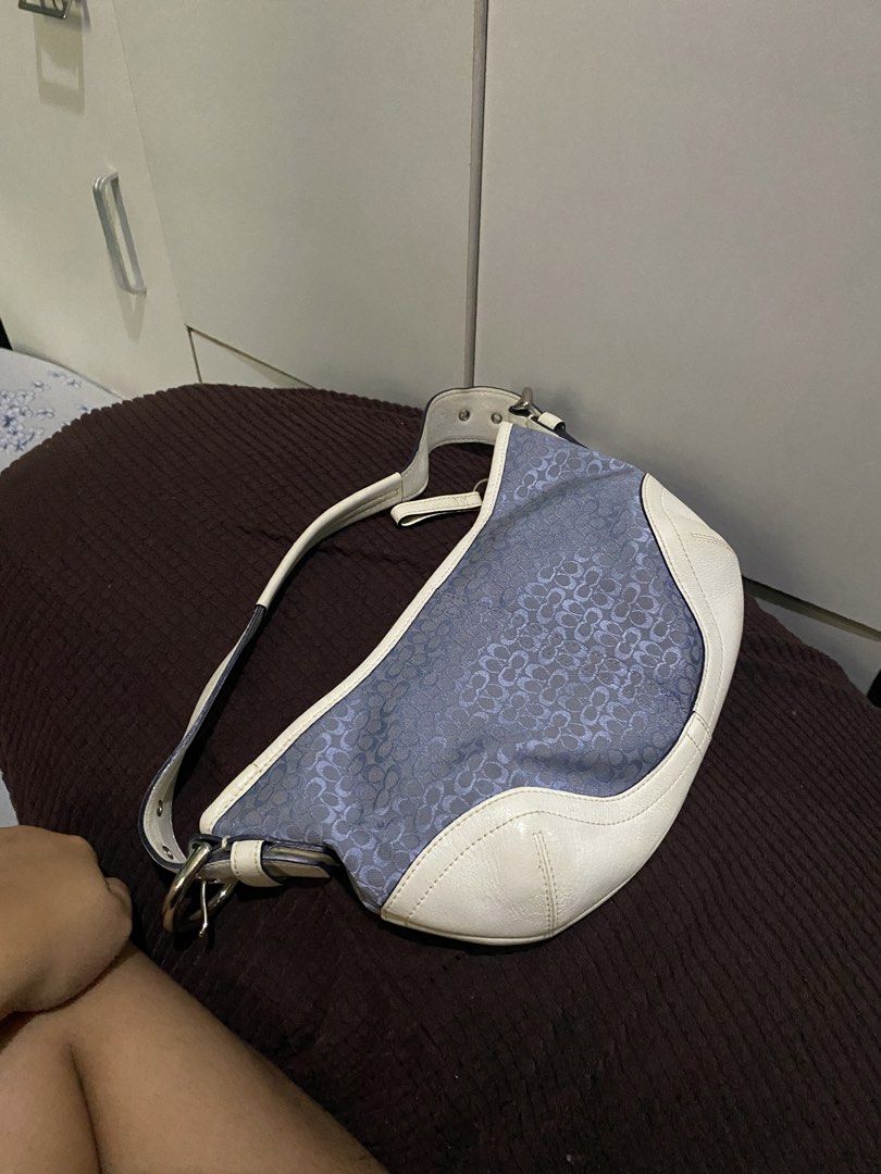 Coach Kili / Shoulder Bag (Category: Shoulder Bags) located in Cainta. Submitted by peaches_2021 (Listing ID 1463638095, Image 2). Description: This is in excellent condition 9.9 condition no rubs, scratches , tarnish , fadings . This is rare and hard to find super pretty in person😍 Will no entertain low ballers and bogus buyers.