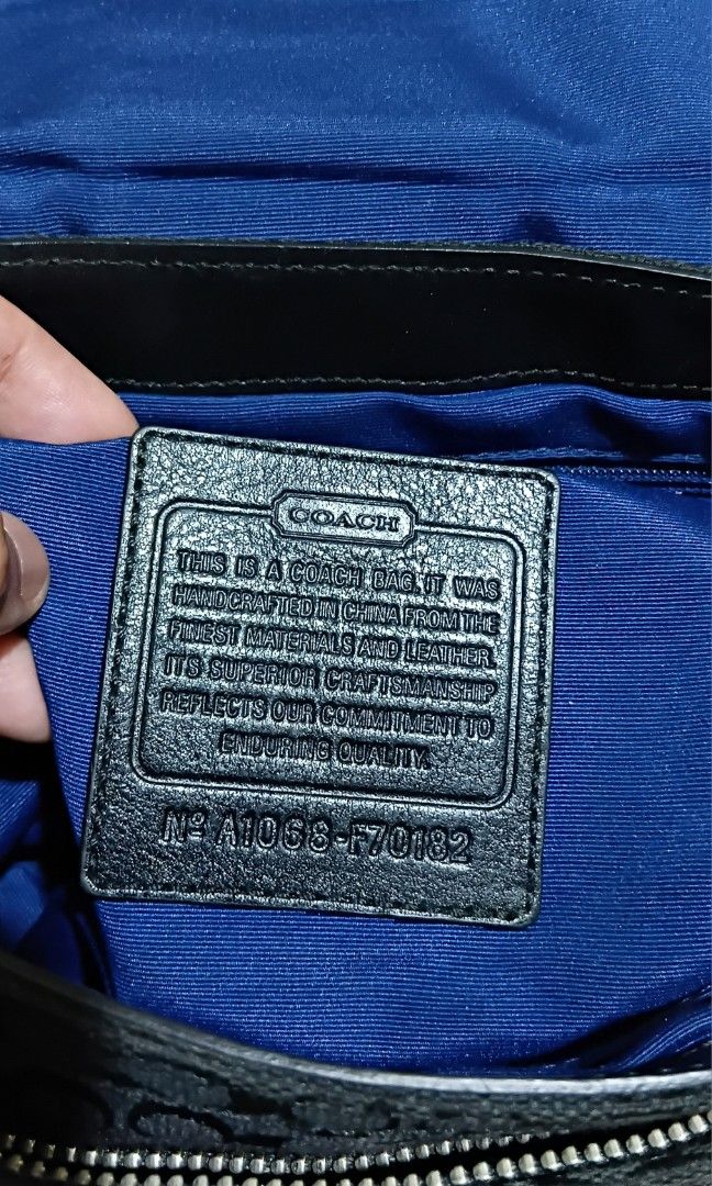 COACH MESSENGER BAG (Category: Sling Bags) located in Legazpi City. Submitted by nashaiza (Listing ID 1463628745, Image 2). Description: Coach messenger bag multiple compartment YKK zipper Silver Hardware Coded: No. A1068-F70182 *authenticity not guarantee MOP:GCash Courier: J&T Express.
