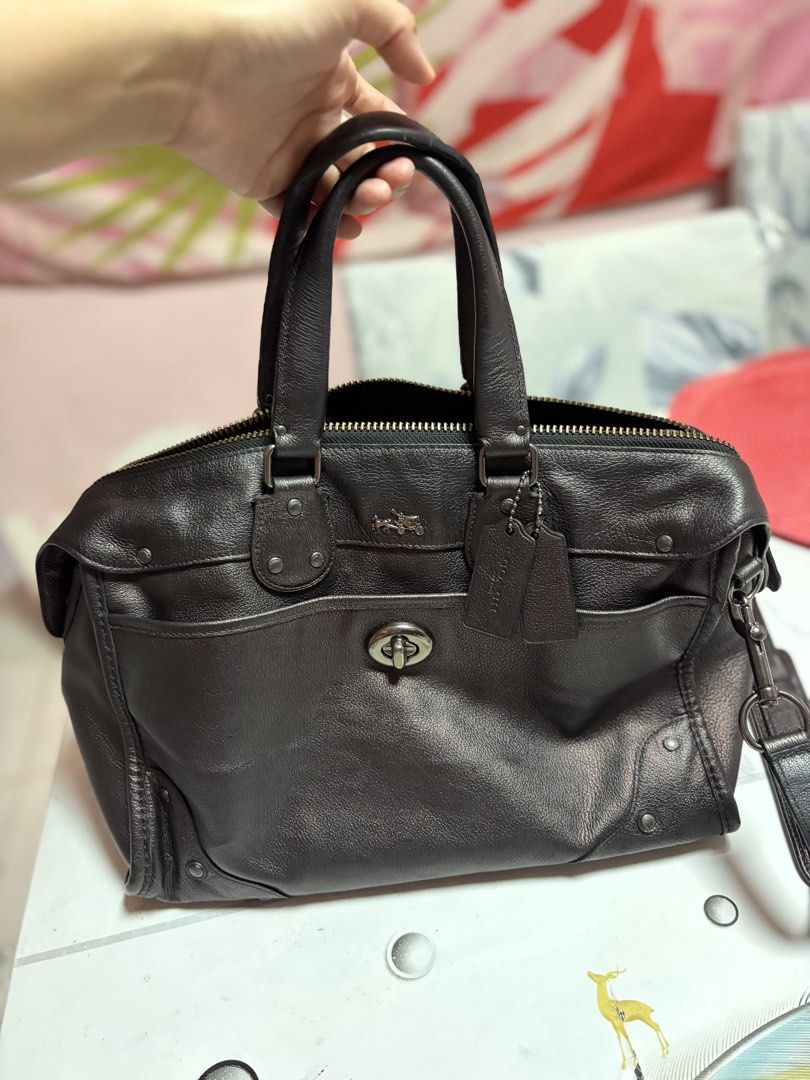 Coach Rhyder Satchel gunmetal (Category: Luxury Bags & Wallets) located in Pasig City. Submitted by annkyutiks (Listing ID 1463666921, Image 1). Description: Coach Rhyder Satchel gunmetal original.