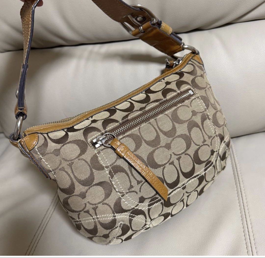 Coach Soho From Japan Layaway (Category: Shoulder Bags) located in Manila. Submitted by swift_tiny_treasure (Listing ID 1463649877, Image 1). Description: .