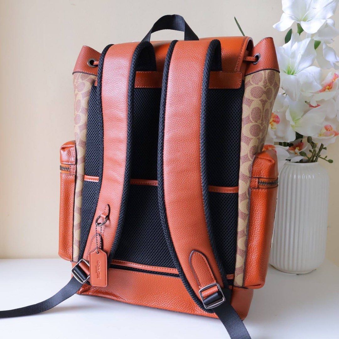 Coach Sprints Backpack (Category: Backpacks) located in Manila. Submitted by mypshopp (Listing ID 1463646830, Image 3). Description: Complete inclusion 🇻🇳 premium 💯 Actual pic posted !! .