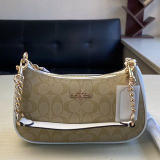 (Category: ) located in . Submitted by amazebags (Listing ID 1463735524, Image 1). Description: .