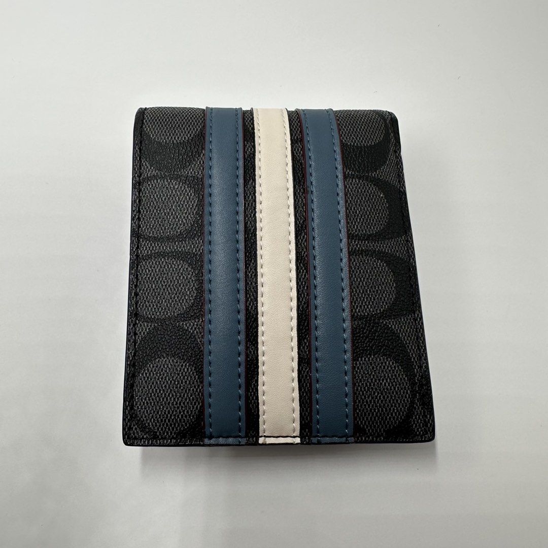 COACH WALLET (AUTHENTIC) (Category: Wallets & Card holders) located in Talavera. Submitted by puppyinsane (Listing ID 1463729013, Image 3). Description: AUTHENTIC BRAND NEW COACH WALLET MONEY BACK GUARANTEED IF PROVEN FAKE .
