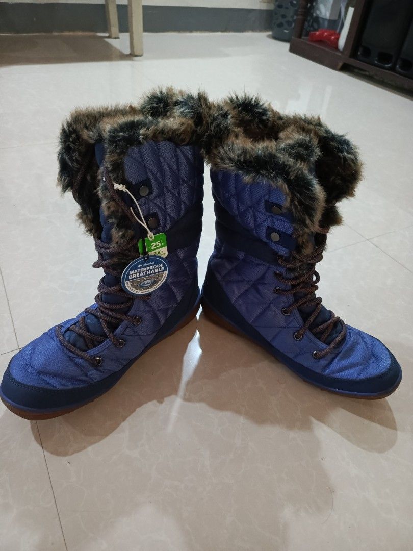 Columbia Waterproof Insulated Winter Boots (Category: Boots) located in Cabatuan. Submitted by penthegreat (Listing ID 1463602161, Image 2). Description: Europe (EUR): Size 39 9.9/10 condition 💎💎💎 super minimal issue last picture - Columbia winter boots - Stylish quilted design with cozy faux fur trim - Secure lace-up front - Omni-Grip sole for excellent traction on various surfaces - Waterproof and breathable material to keep feet dry and com
