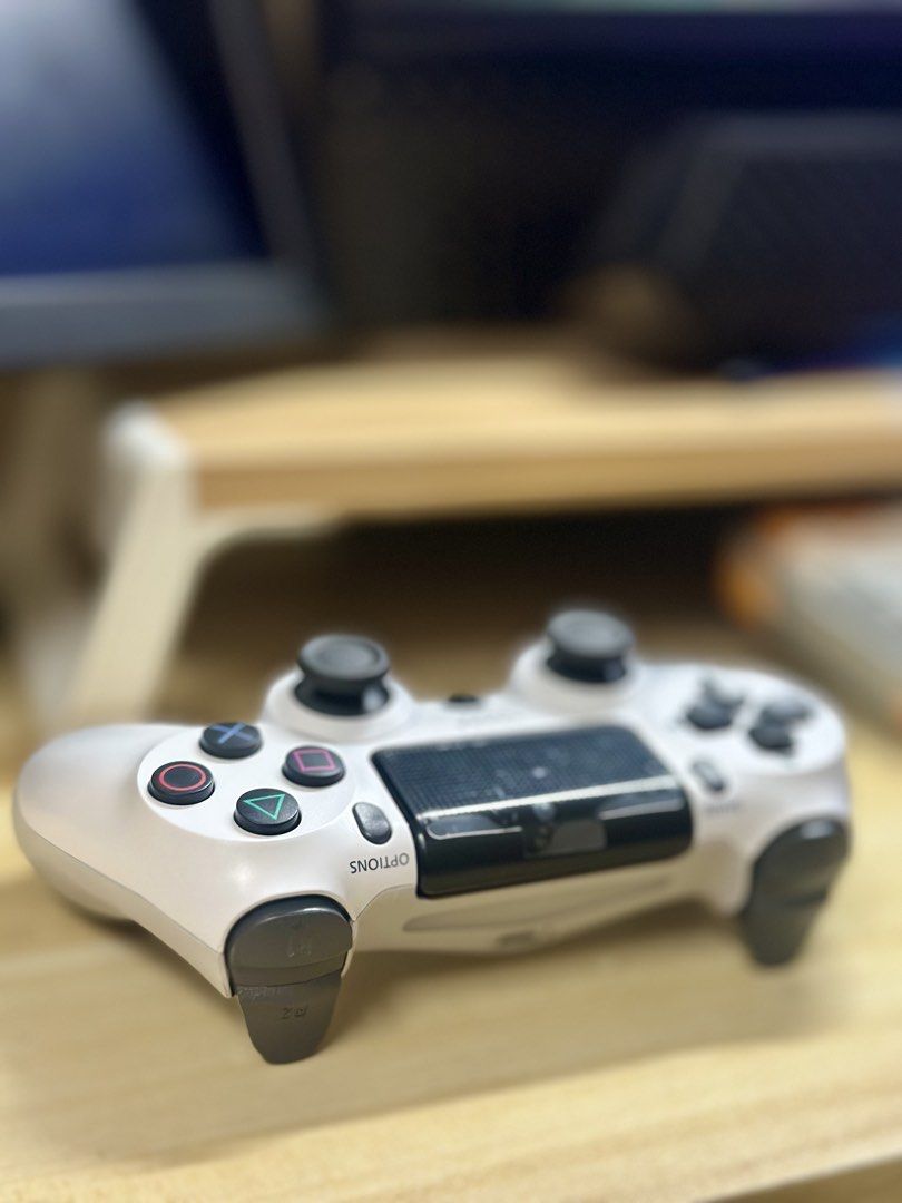 Controller (Category: Controllers) located in Kuala Lumpur. Submitted by grandstone_836c26 (Listing ID 1463598102, Image 3). Description: Cod area Putrajaya jauh kita pos..