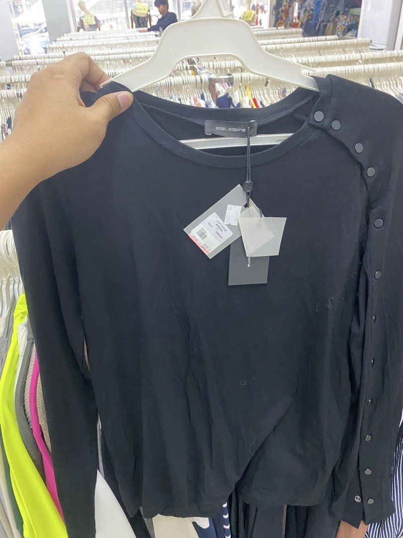 cop copine (Category: Longsleeves) located in Manila. Submitted by vizcarrach03925 (Listing ID 1463603128, Image 1). Description: .