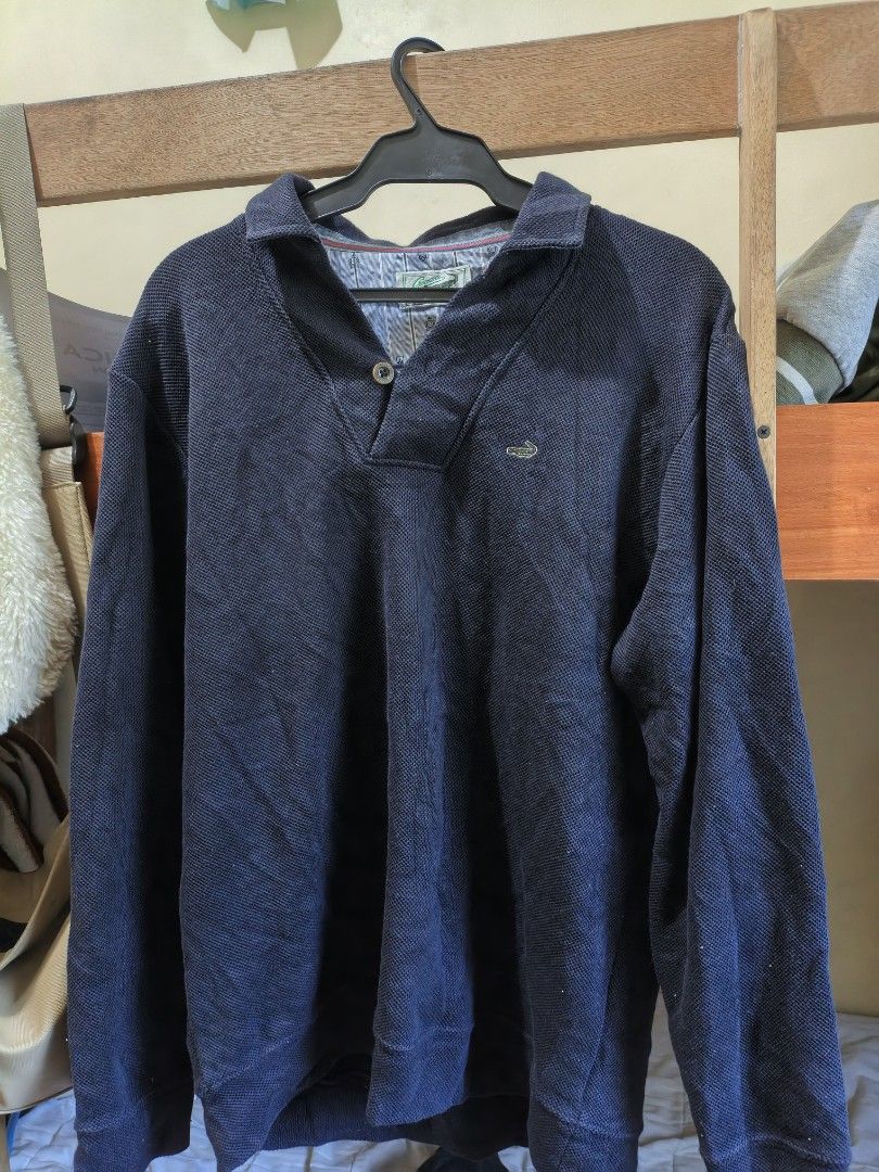Crocodile sweater polo (Category: Formal Shirts) located in Calabanga. Submitted by coke_strawberry (Listing ID 1463566855, Image 1). Description: .