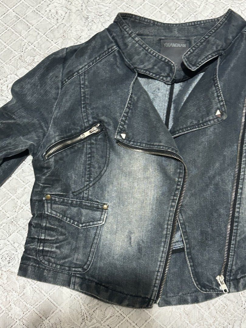 Cropped Denim Biker Jacket s-m (Category: Coats, Jackets and Outerwear) located in Plaridel. Submitted by ilovebubu28 (Listing ID 1463626745, Image 3). Description: - Cool cropped denim jacket - Dark wash with distressed look - Asymmetrical zip front - Pocket details - Zippered cuffs on sleeves - Great for layering - Adds an edgy vibe - Fits like a small to medium.