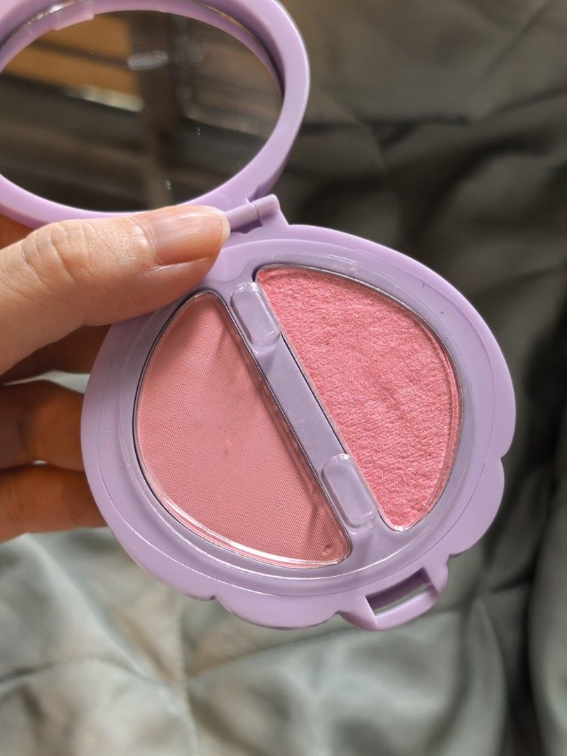 Dasique Polly Pocket Berry Blush (Category: Makeup) located in Manila. Submitted by wonderandtravel (Listing ID 1463686979, Image 3). Description: bought @ 1k+ swatched only, brush included 😊.