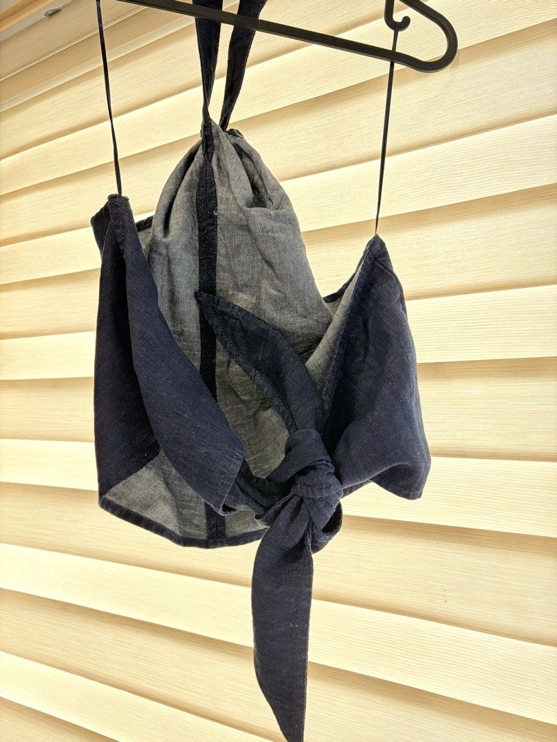 Denim Halter Neck Mango (Category: Sleeveless) located in Manila. Submitted by cheska.closet18 (Listing ID 1463603848, Image 2). Description: - Black halter neck crop top - Textured fabric - Ties at the back for adjustable fit - Best fits size Small to Medium - Versatile for going out or casual occasions.