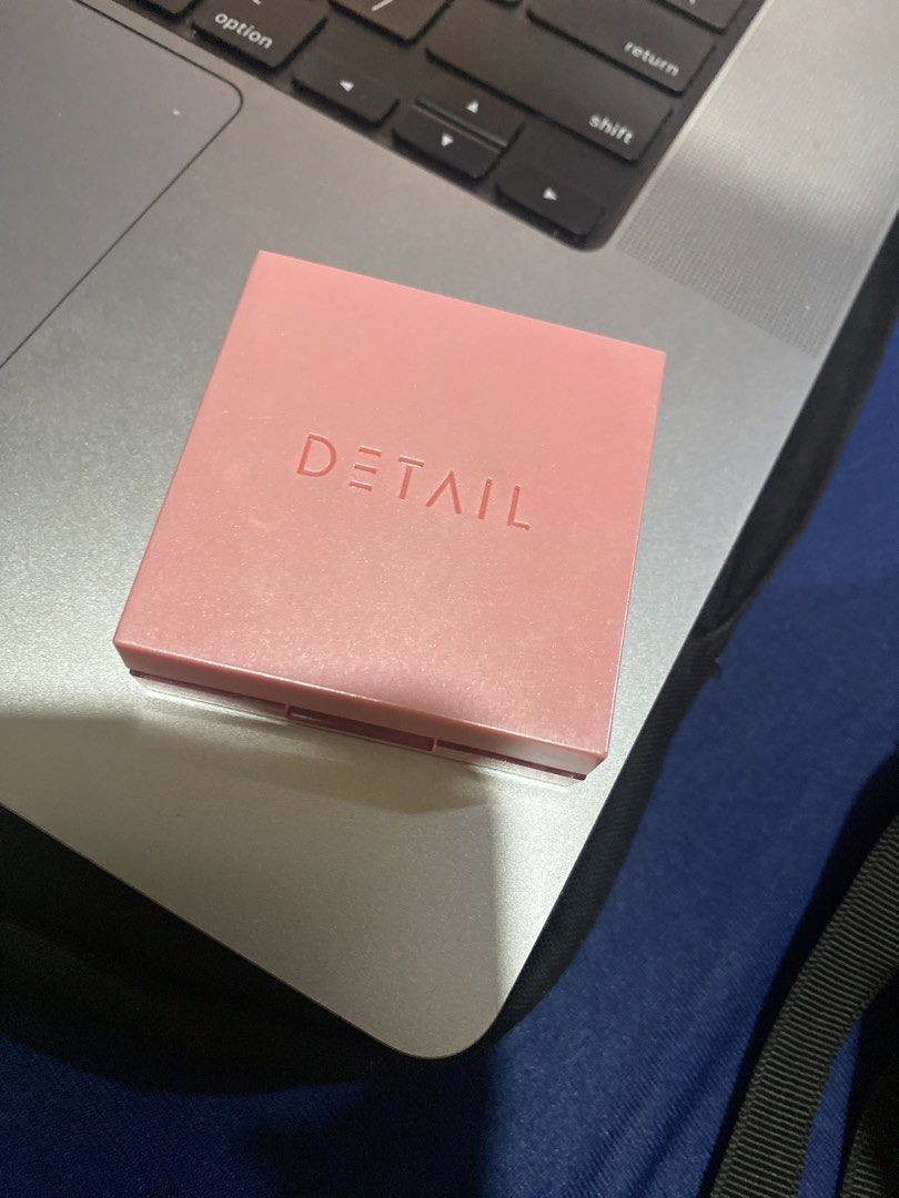 DETAIL Silk Touch Diffused Blush - Sistine (Category: Makeup) located in General Trias. Submitted by sora_mekaru (Listing ID 1463712620, Image 3). Description: - Shade: Sistine (Peachy-pink with subtle shimmer) - Packaging: Cute pink case with built-in mirror - Effect: Natural flush for cheeks - Net Weight: 4g - used 3 times only .
