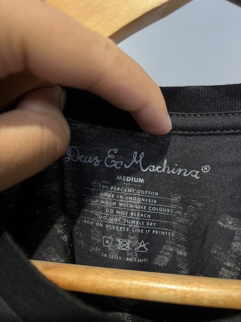 Deus (Category: Shirts) located in Pagadian. Submitted by chiccsilog (Listing ID 1463585061, Image 3). Description: excellent condition 9.5/10 color rate 18x24 (S to M) no issue.