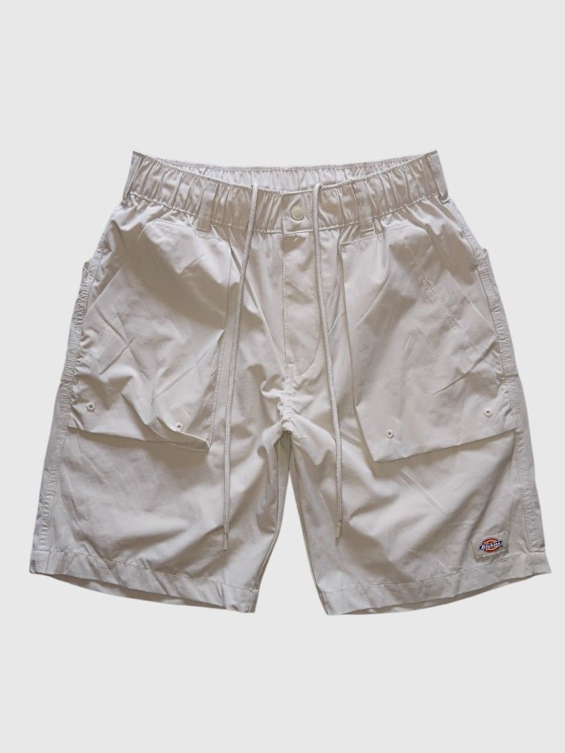 Dickies woven type (Category: Shorts) located in Malasiqui. Submitted by v.hype (Listing ID 1463594512, Image 1). Description: Dickies woven short size : 30 on tag dimension: 28-30w 19L excellent condition price : 800 pesos + ship.