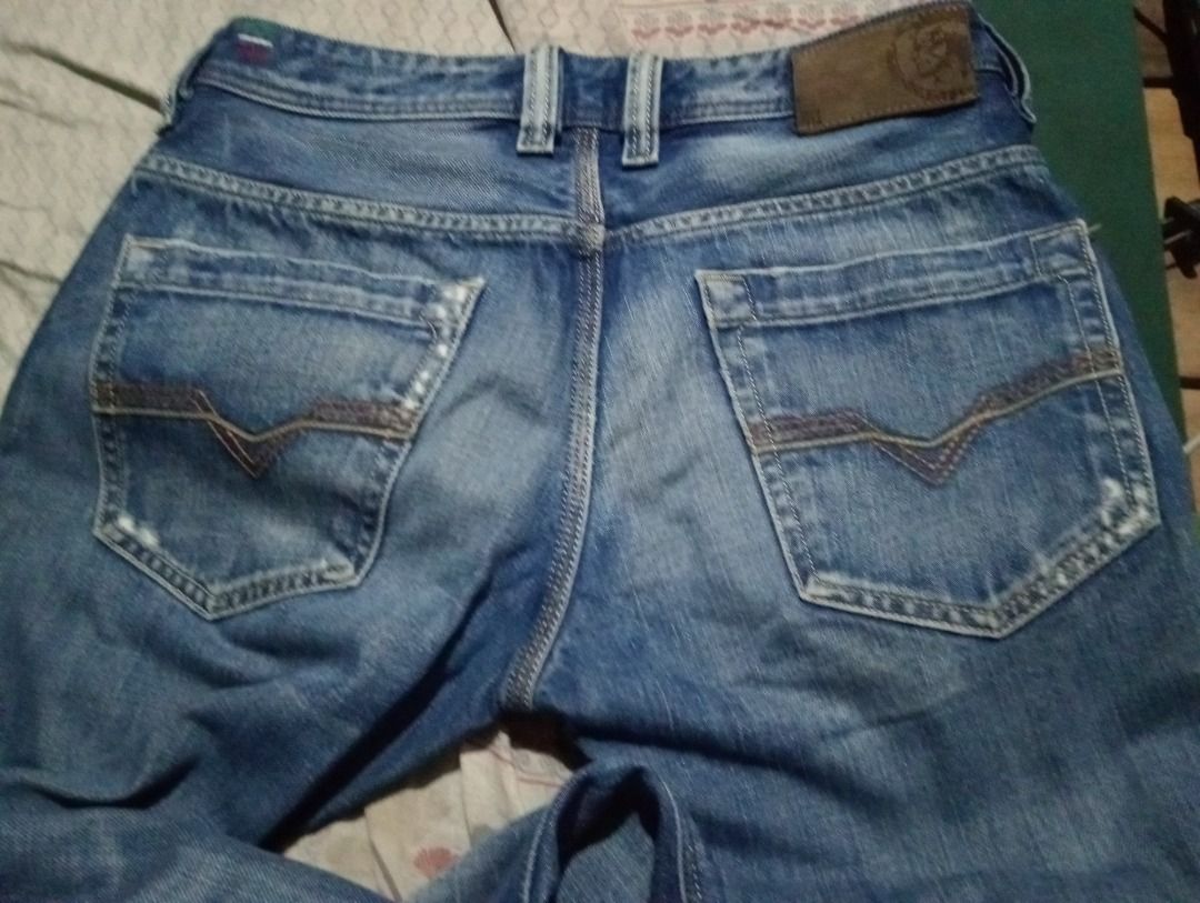 Diesel Koffha buttons jeans size29 (Category: Luxury Apparel) located in Caloocan City. Submitted by balong1010 (Listing ID 1463697654, Image 2). Description: Diesel Koffha jeans size 29. Like new. .