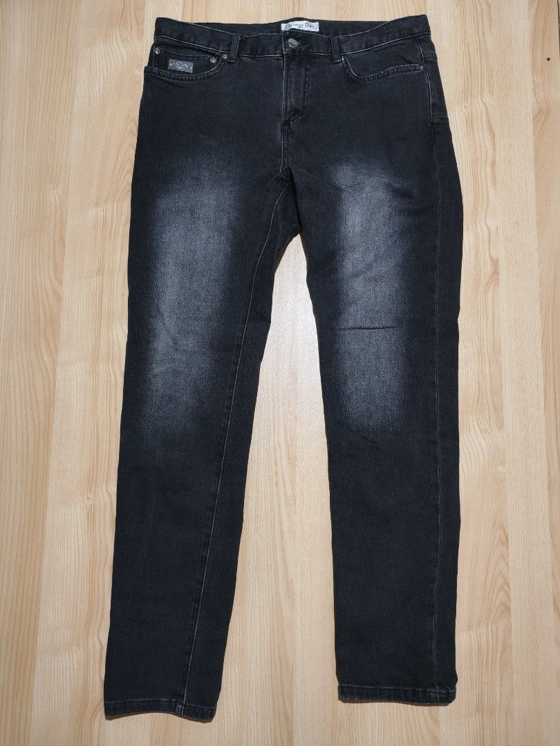 DIOR HOMME PANTS (Category: Luxury Apparel) located in Tacloban City. Submitted by tactripp (Listing ID 1463609856, Image 1). Description: OFF (Good for personal use) Size 34 on tag w - 33 to 34 L - 41 Leg opening - 6.5 inches Excellent No issue.