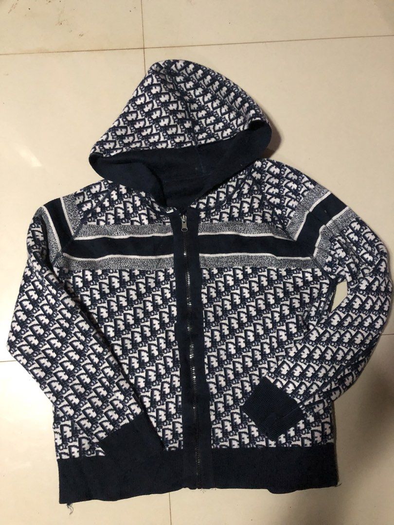 Dior reversible knitted jacket (Category: Luxury Apparel) located in Malaybalay. Submitted by joromsthrift (Listing ID 1463693174, Image 1). Description: 🔥Dior jacket🔥 Size: Medium Dimes: 21x26.5 Color rate: 9.8/10 No issue.