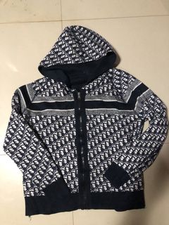(Category: ) located in . Submitted by joromsthrift (Listing ID 1463693174, Image 1). Description: .