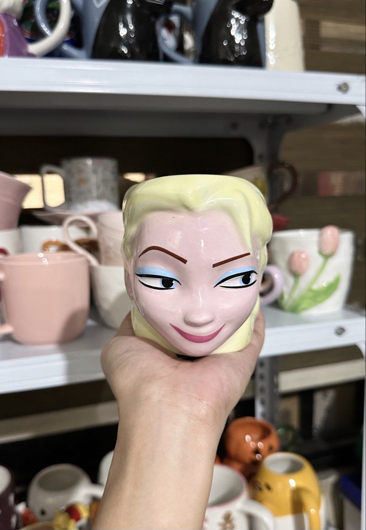 Disney Elsa Mug (Category: Coffee & Tea Tableware) located in Manila. Submitted by tinayyy_08 (Listing ID 1463734380, Image 1). Description: .