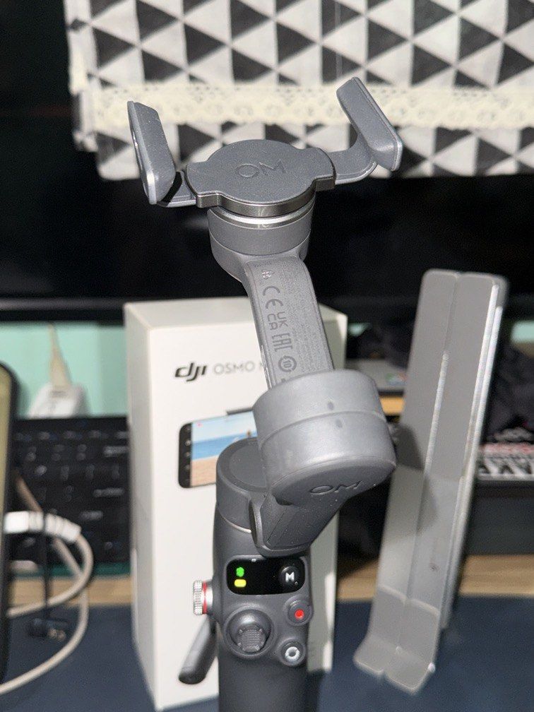 dji Osmo Mobile 7P (Category: Gimbals & Stabilizers ) located in Santo Domingo. Submitted by fromjonadam (Listing ID 1463710883, Image 3). Description: Selling my DJI Osmo Mobile 7P. Bought in 2025 and used only 3 times. Still in excellent, like-new condition. ✅ Fully functional ✅ Very minimal/no signs of use ✅ Complete with original accessories ✅ With original box ✅ Well-kept and properly stored 📦 Ready for meet-up/shipping Reason for selling: 