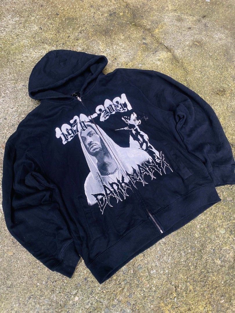DMX graphic pullover hoodie (Category: Coats, Jackets and Outerwear) located in Quezon City. Submitted by nnika (Listing ID 1463703123, Image 1). Description: .