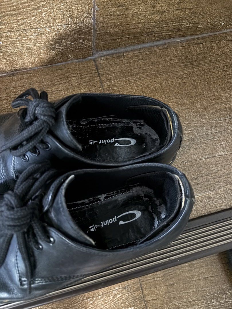 Doc Martens 1461 Marikina Made Loafers (Category: Dress Shoes) located in Pasig City. Submitted by chamoisee (Listing ID 1463635396, Image 3). Description: Doc Martens 1461 Marikina Made Loafers -Marikina Made -US 7 on tag ( 10 3/4” inches outsole length) -See pic for insole condition -In good condition DM FOR FASTER TRANSACTION 📩.