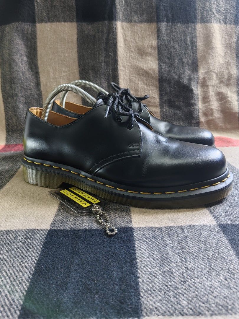 DR. MARTENS 1461 (Category: Casual Shoes) located in Baguio. Submitted by curated_luxe_brandeds (Listing ID 1463710891, Image 1). Description: DR. MARTENS 1461 UK 8 US 9 MENS EUR 42 SLIGHTLY USED PHP 4580+SF SEE PICS FOR DETAILS EXCELLENT CONDITION COLOR MAY VARY DUE TO LIGHTING MOP BDO /GCASH NO COD /COP FB PAGE /CAROUSELL : curated_luxe_brandeds FACEBOOK SELLING ACCOUNT : Esteph Colpita SA PHYSICAL STORE:STALL 324A THIRD FLOOR SKYWORLD SESSION 