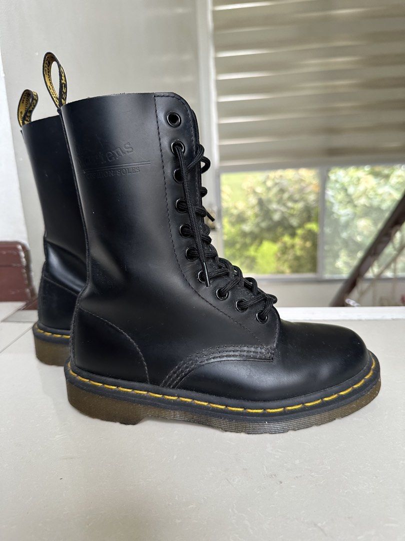 Dr. Martens 1490 10 Eye Black Leather Boots (Category: Boots) located in Consolacion. Submitted by amaezingdeals (Listing ID 1463614573, Image 3). Description: - Classic Dr. Martens 10 eyelet boots - Black leather - Air cushion sole - Size: UK 3, EU 36, US 5 - Great for everyday wear -can be worn on winter -used only during our japan trip .