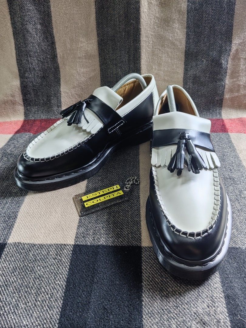 DR. MARTENS X IZZUE ADRIAN (Category: Casual Shoes) located in Baguio. Submitted by curated_luxe_brandeds (Listing ID 1463711092, Image 3). Description: DR. MARTENS X IZZUE ADRIAN UK 9 US 10 MENS EUR 43 PHP 5000+SF SEE PICS FOR DETAILS LIKE NEW CONDITION COLOR MAY VARY DUE TO LIGHTING MOP BDO /GCASH NO COD /COP FB PAGE /CAROUSELL : curated_luxe_brandeds FACEBOOK SELLING ACCOUNT : Esteph Colpita SA PHYSICAL STORE:STALL 324A THIRD FLOOR SKYWORLD SE