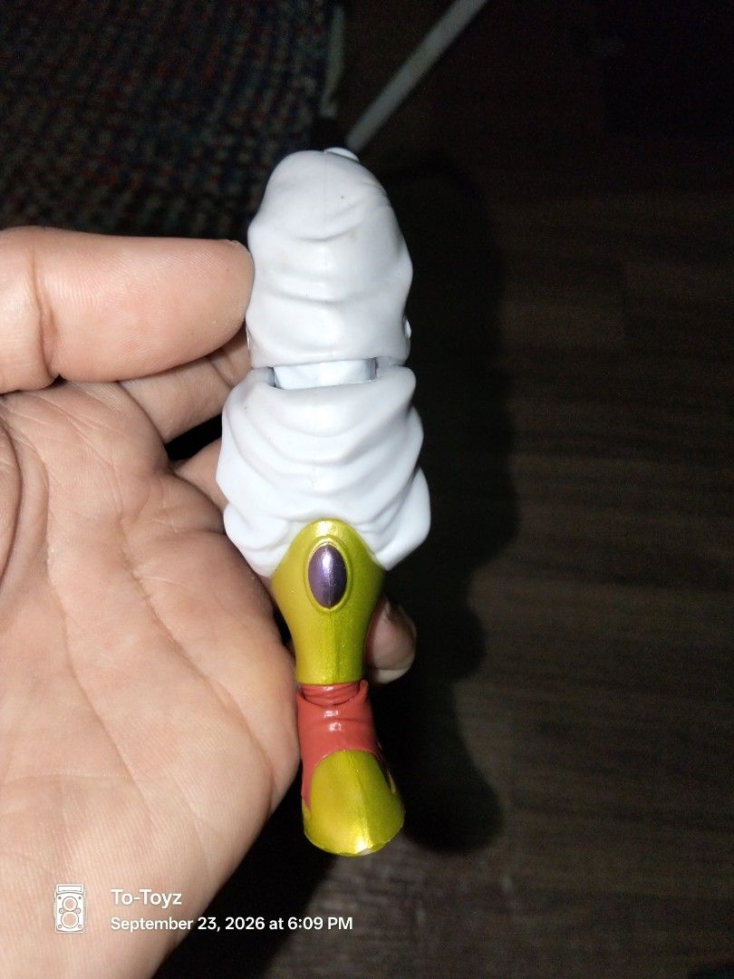 Dragon Stars Broly LEG BAF (Category: Figurines & Statues) located in Manila. Submitted by totoyz_mkyby (Listing ID 1463655221, Image 1). Description: - Broly BAF leg part - Ideal for customization or replacing a lost piece.